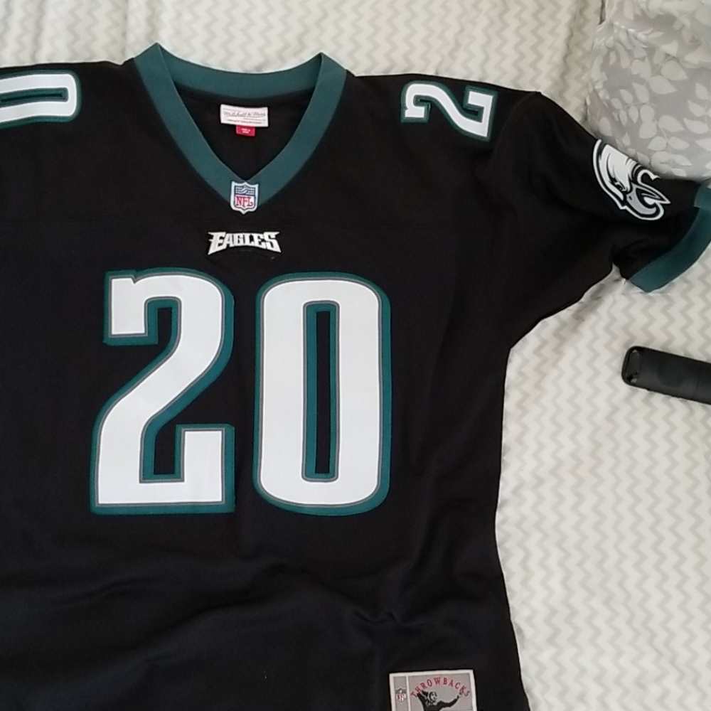#20 Eagles jersey